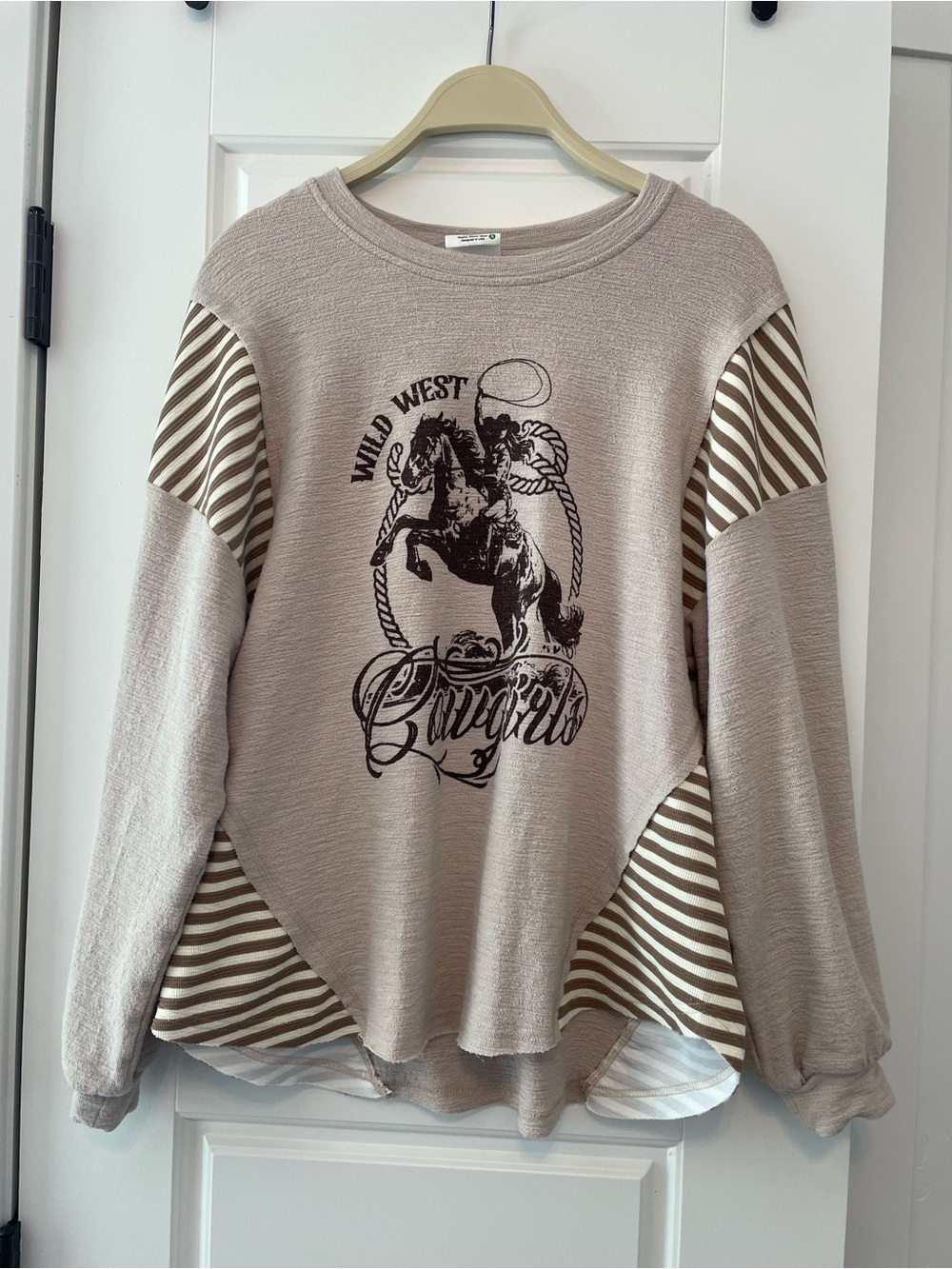 Western Beige Graphic Top